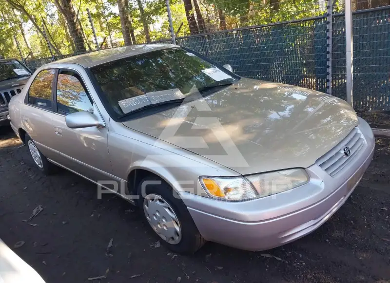 1998 Toyota CAMRY photo