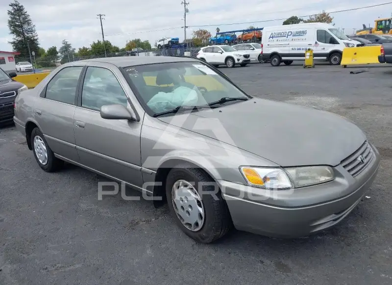 1998 Toyota CAMRY photo