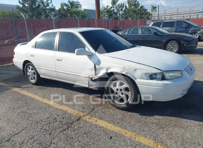 1998 Toyota CAMRY photo