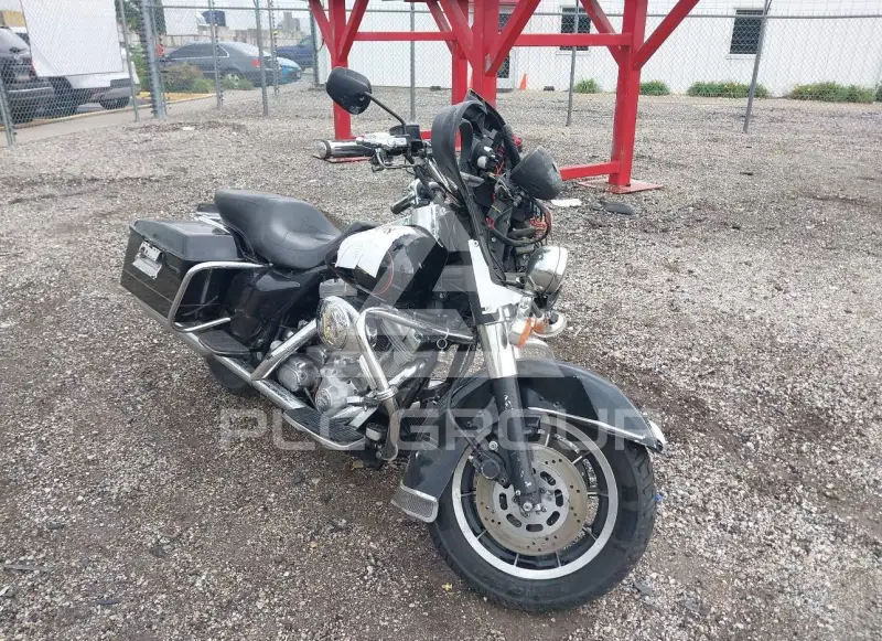 1999 Harley-Davidson FLHT photo