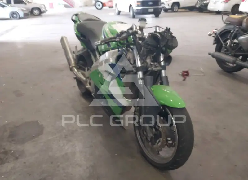 1999 Kawasaki ZX600 фото