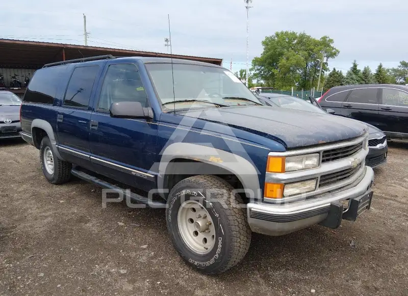 1999 Chevrolet Suburan фото
