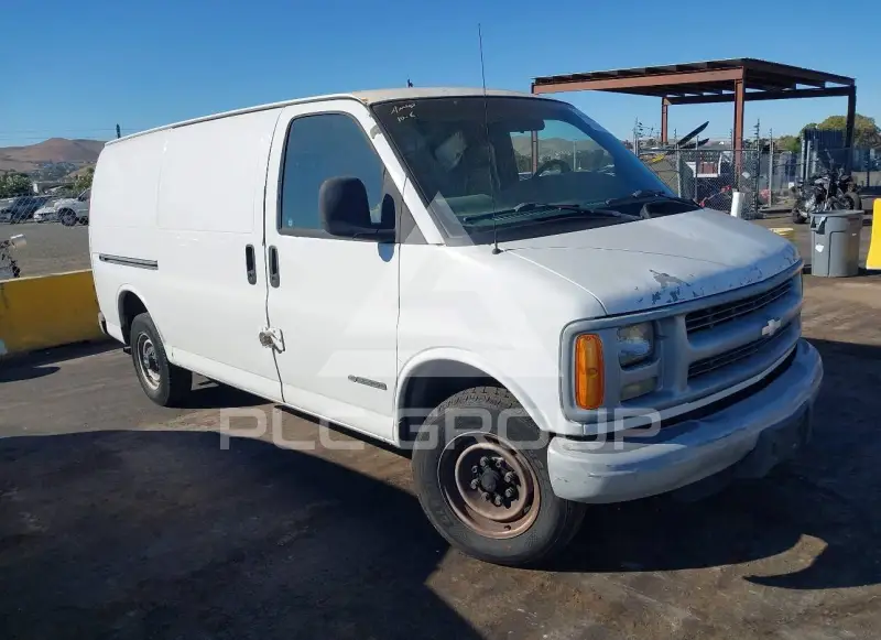1999 Chevrolet Express photo