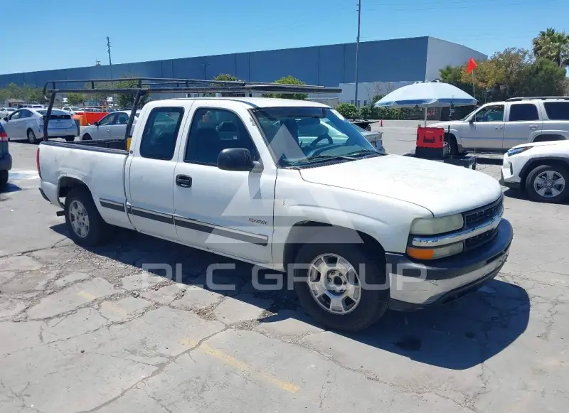 1999 Chevrolet Silverado photo
