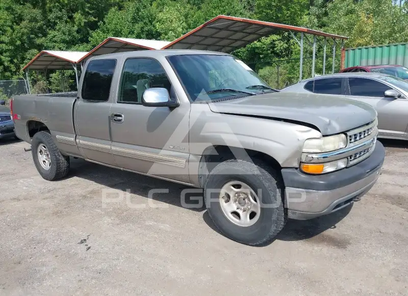 1999 Chevrolet Silverado photo