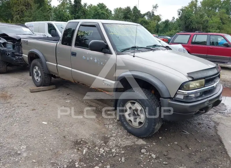 1999 Chevrolet S10 photo