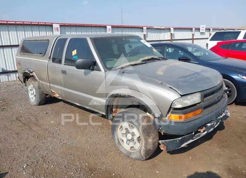 1999 Chevrolet S10 фото