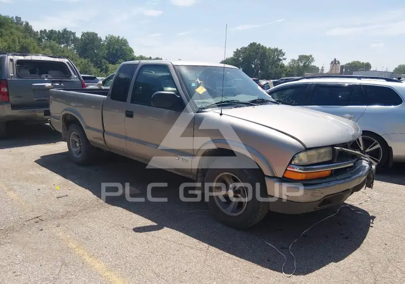 1999 Chevrolet S10 photo