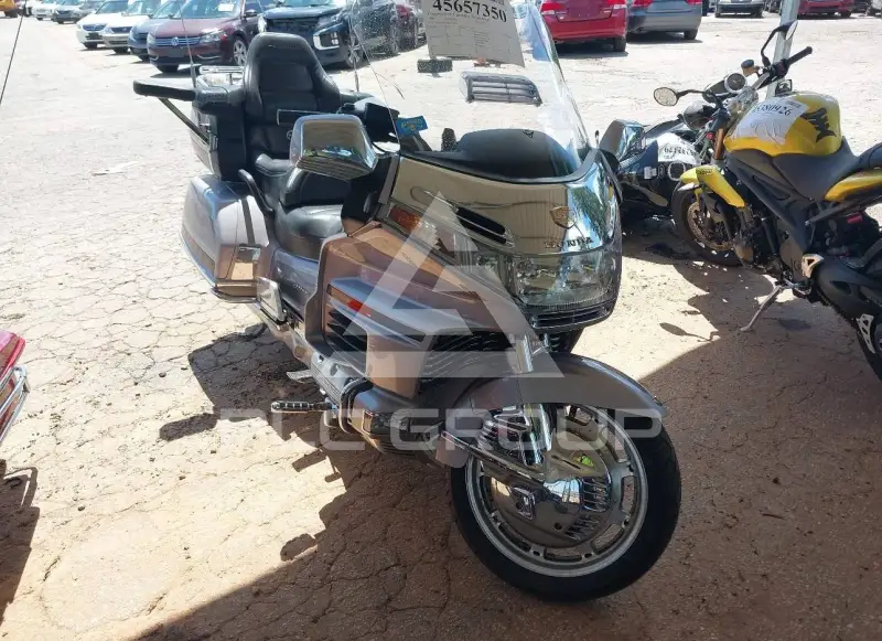 1999 Honda GL1500 фото