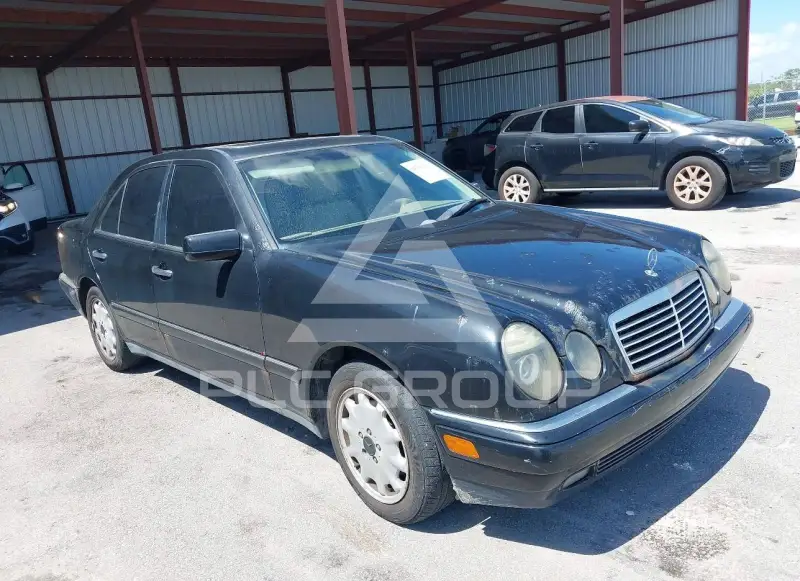 1999 Mercedes Benz E 320 фото
