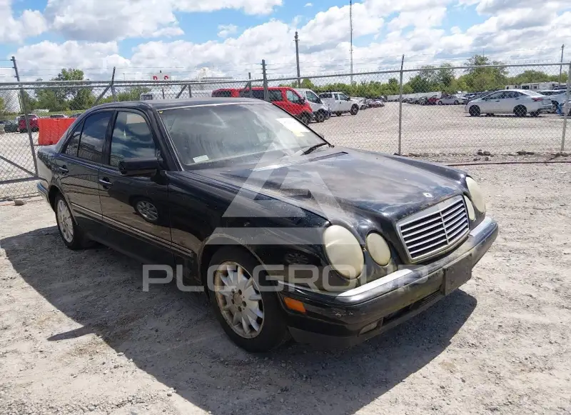 1999 Mercedes Benz E 300 фото