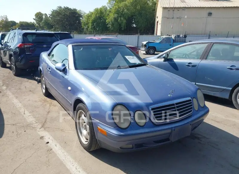 1999 Mercedes Benz CLK 320 photo