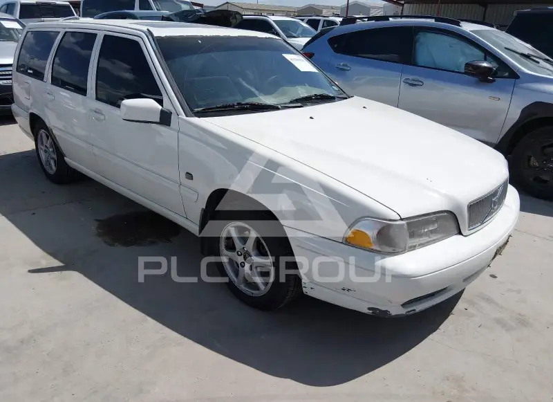1999 Volvo V70 фото