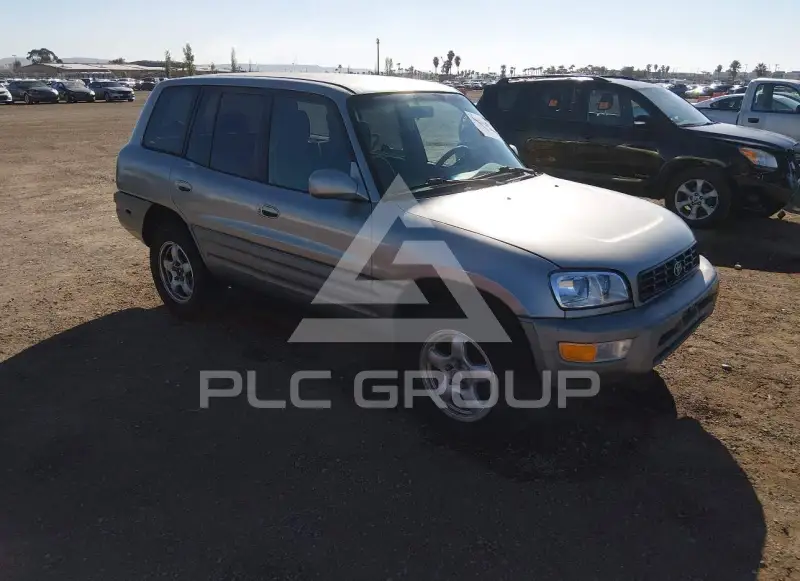 1999 Toyota RAV4 photo