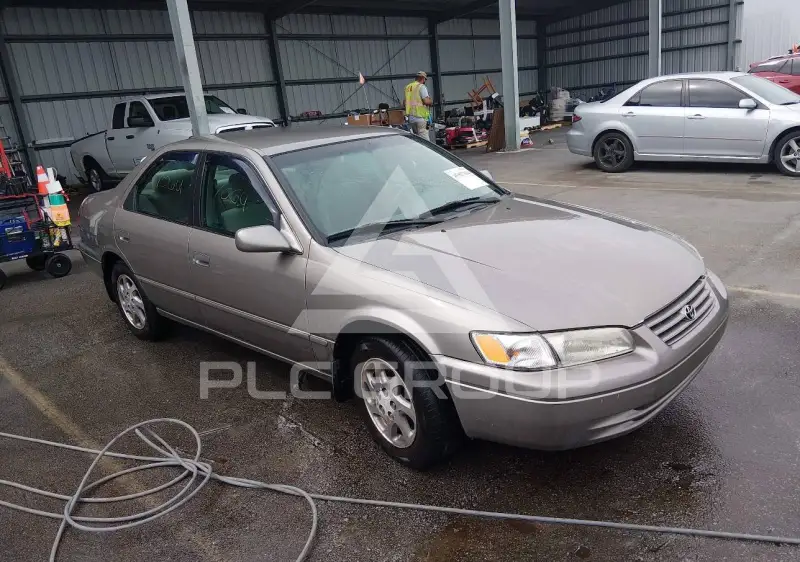 1999 Toyota CAMRY фото