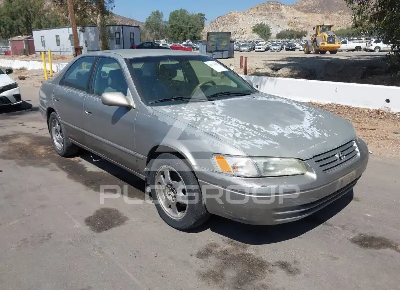 1999 Toyota CAMRY фото