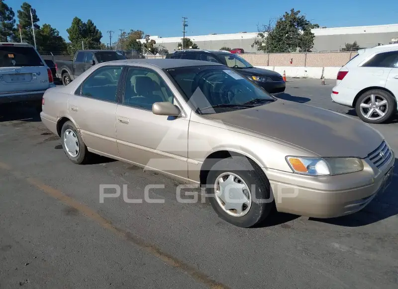 1999 Toyota CAMRY фото