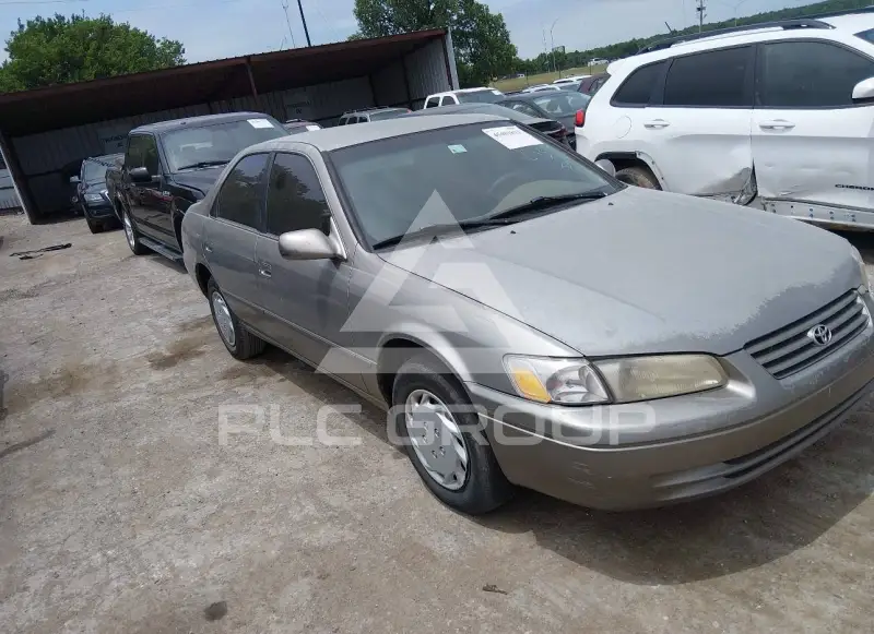 1999 Toyota CAMRY фото