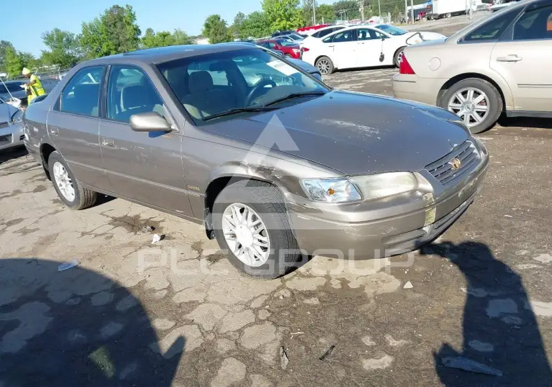 1999 Toyota CAMRY фото