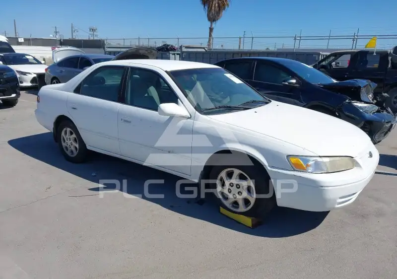 1999 Toyota CAMRY фото