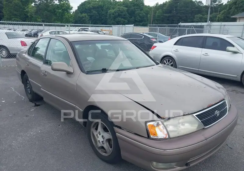 1999 Toyota AVALON photo