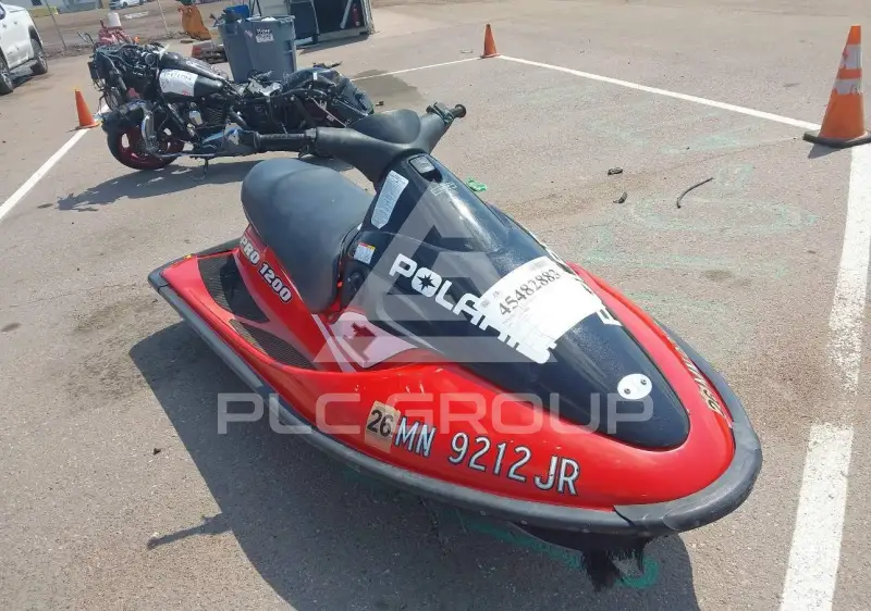 2000 Polaris  photo