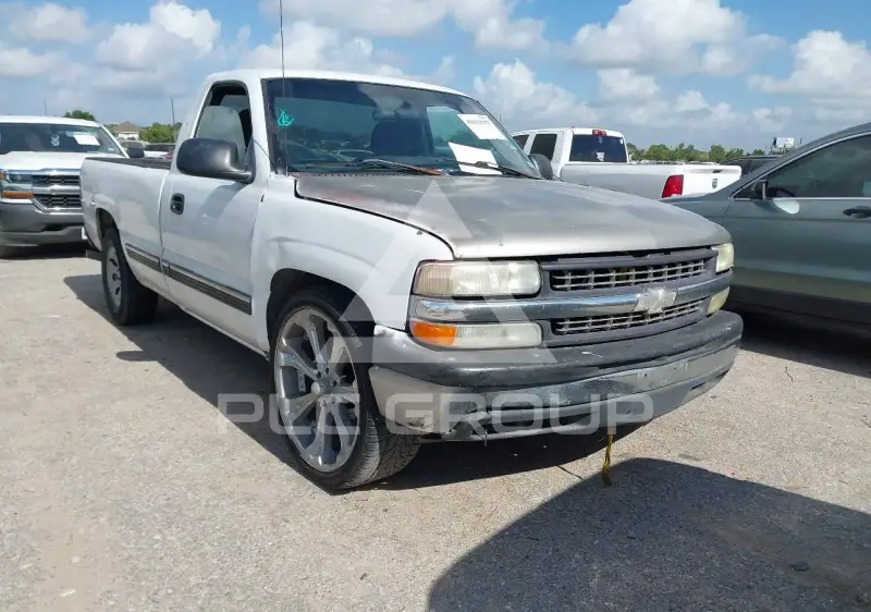 2000 Chevrolet Silverado photo