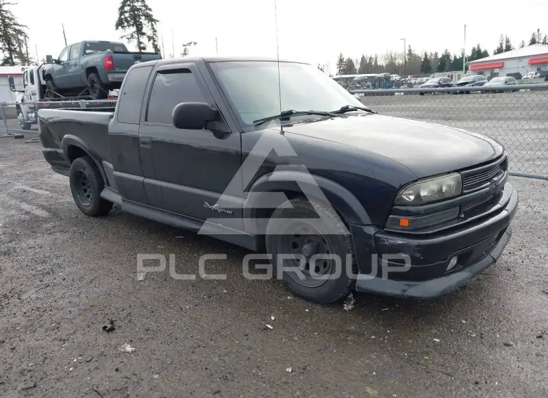 2000 Chevrolet S10 фото