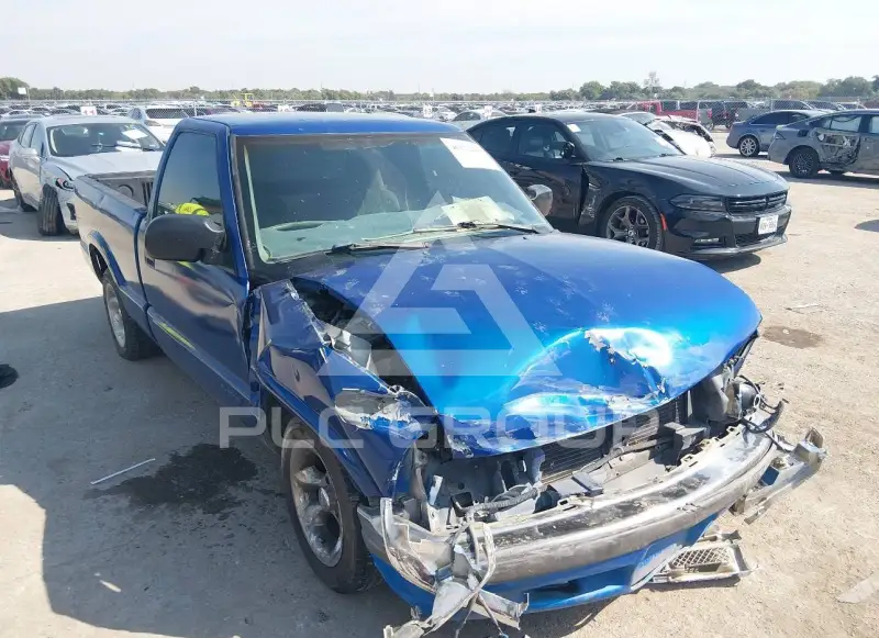 2000 Chevrolet S10 фото
