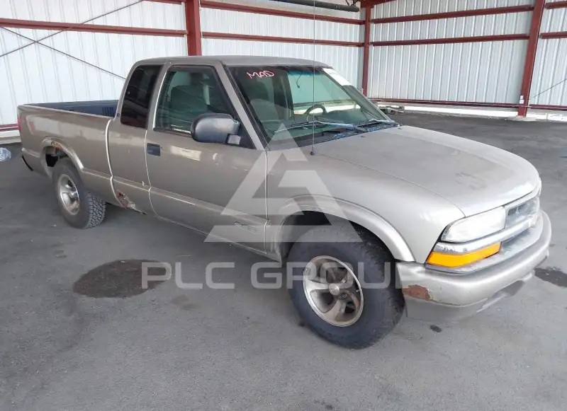 2000 Chevrolet S10 photo