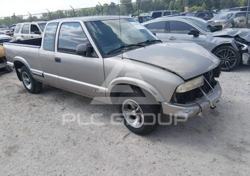 2000 Chevrolet S10 photo