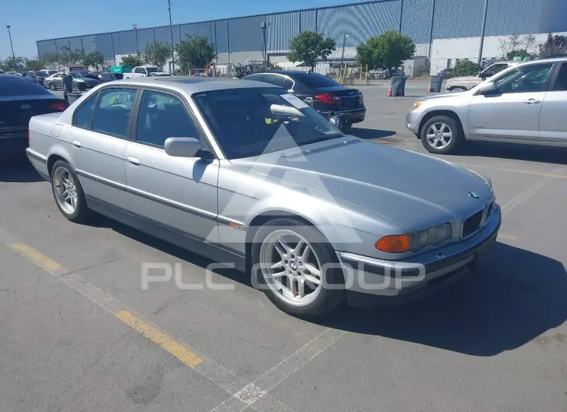2000 BMW 740 photo