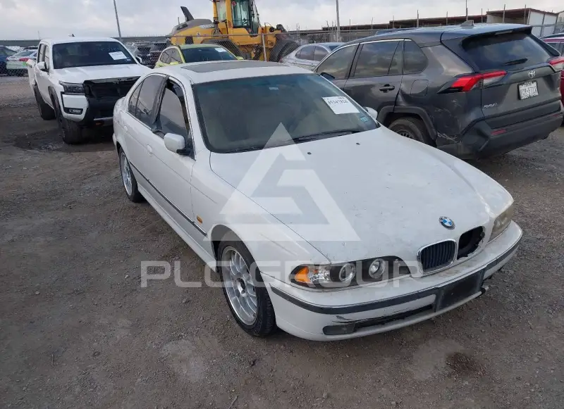 2000 BMW 528 photo