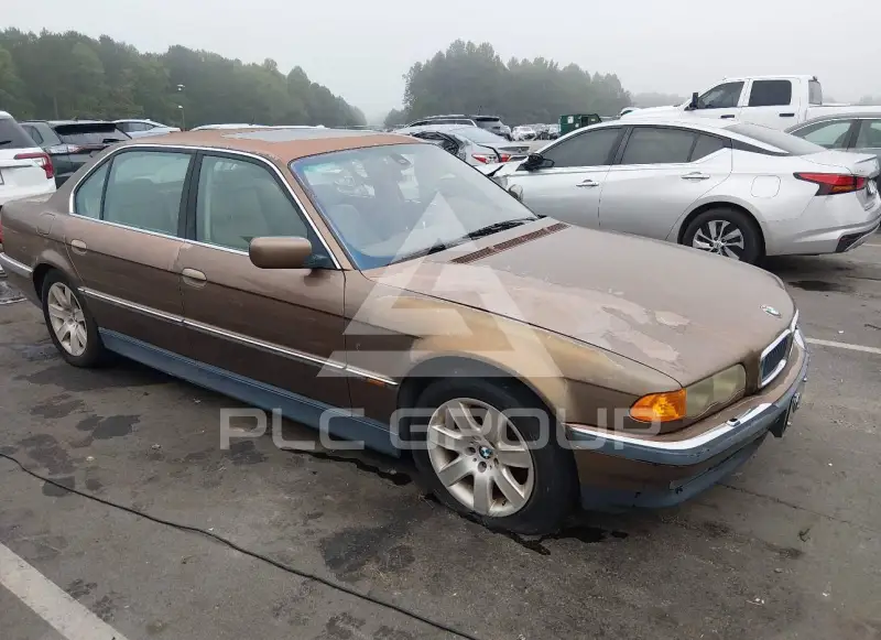 2000 BMW 740 photo