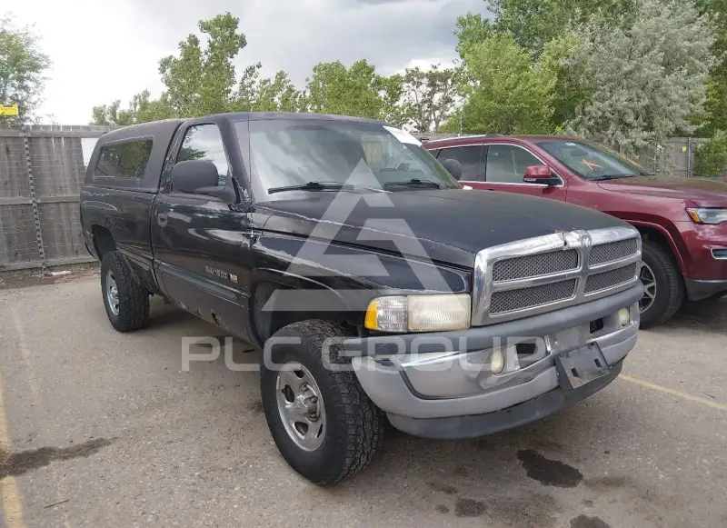 2000 Dodge RAM photo