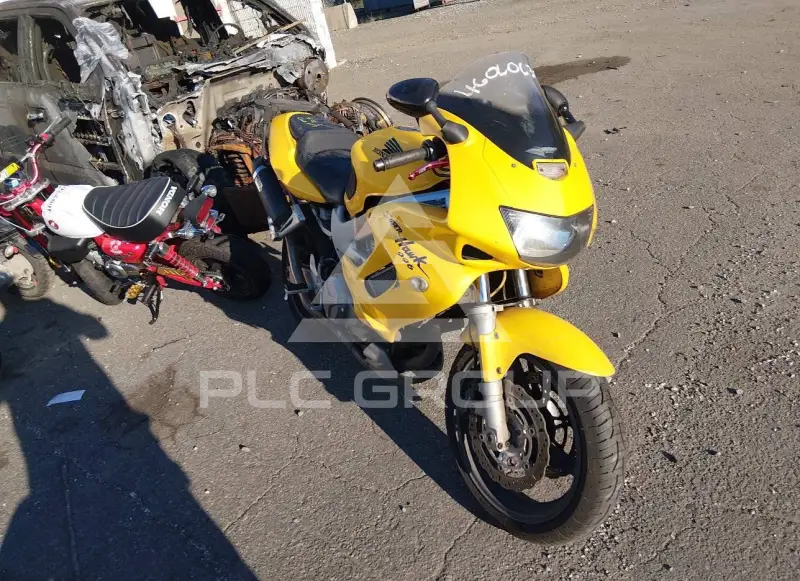 2000 Honda VTR photo