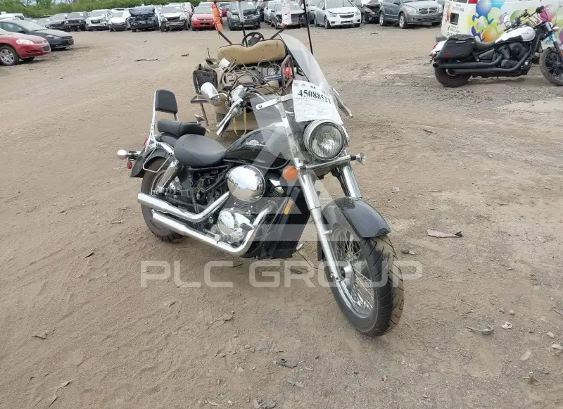 2000 Honda VT750 фото