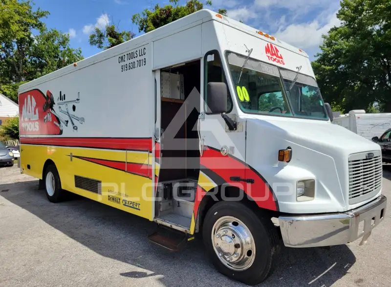 2000 Freightliner Chassis фото