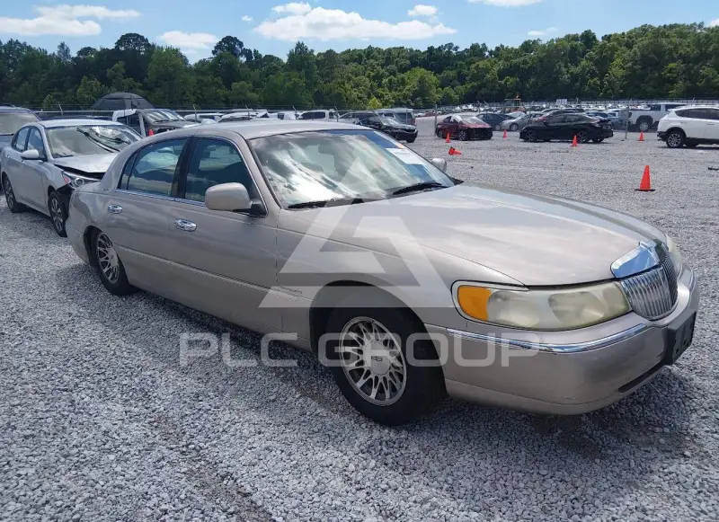 2000 Lincoln Town фото
