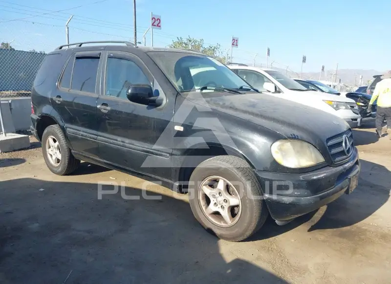2000 Mercedes Benz ML 320 фото