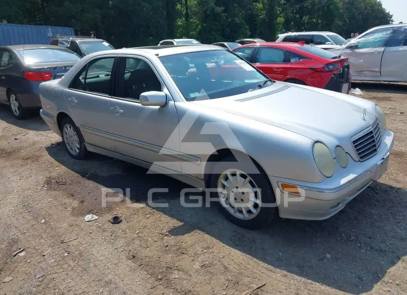 2000 Mercedes Benz E 320 фото