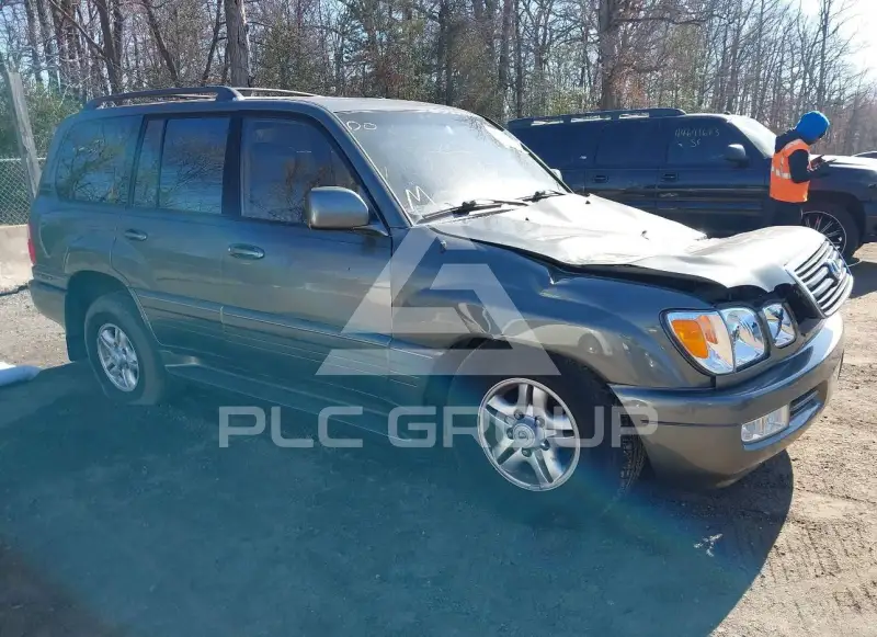 2000 Lexus LX470 photo