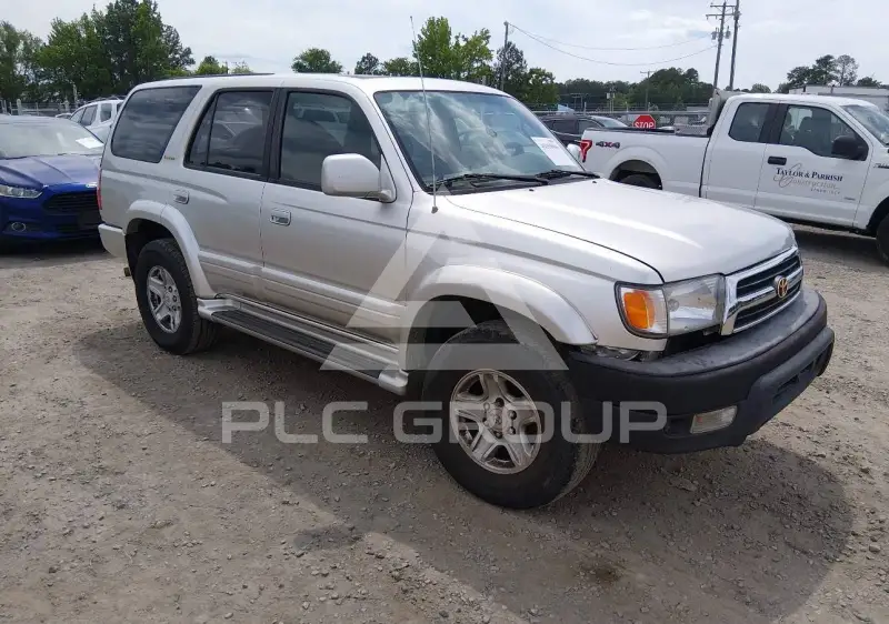 2000 Toyota 4 RUNNER photo