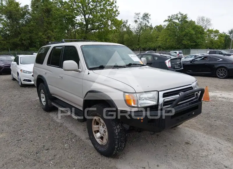 2000 Toyota 4 RUNNER photo