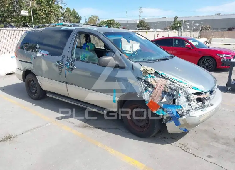 2000 Toyota SIENNA photo