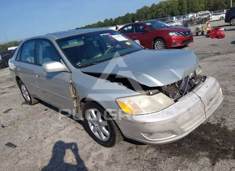 2000 Toyota AVALON photo