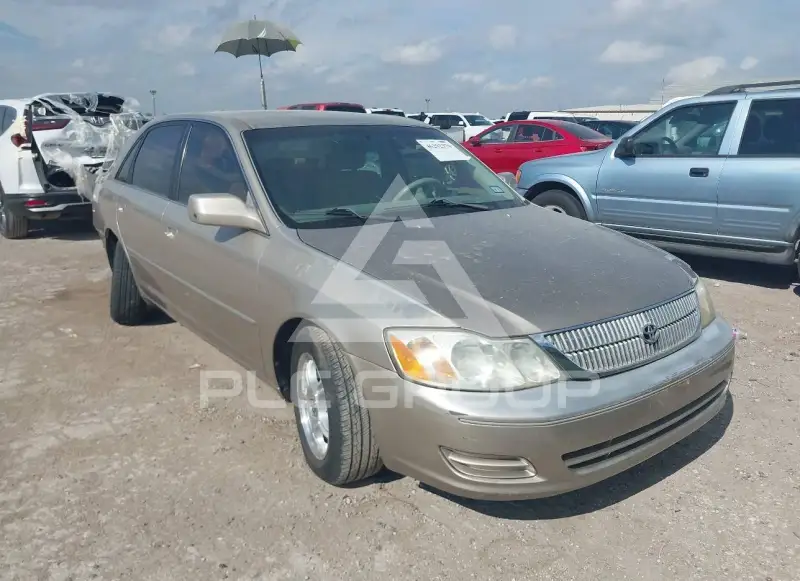2000 Toyota AVALON photo