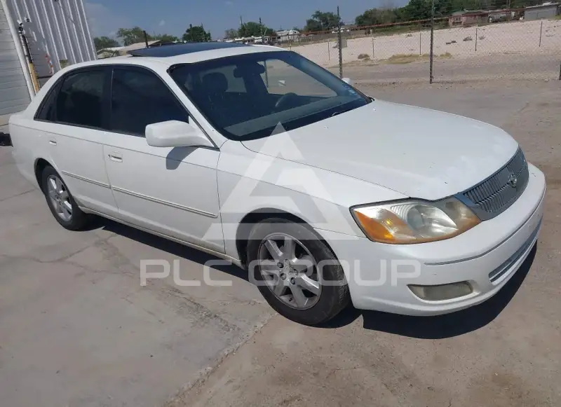 2000 Toyota AVALON photo