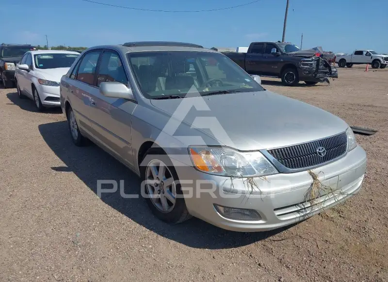 2000 Toyota AVALON photo