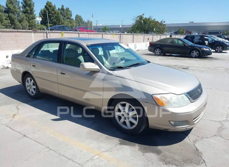 2000 Toyota AVALON photo